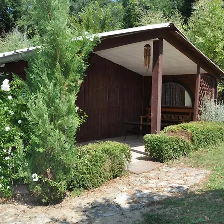 Paradise On The River ! Villa